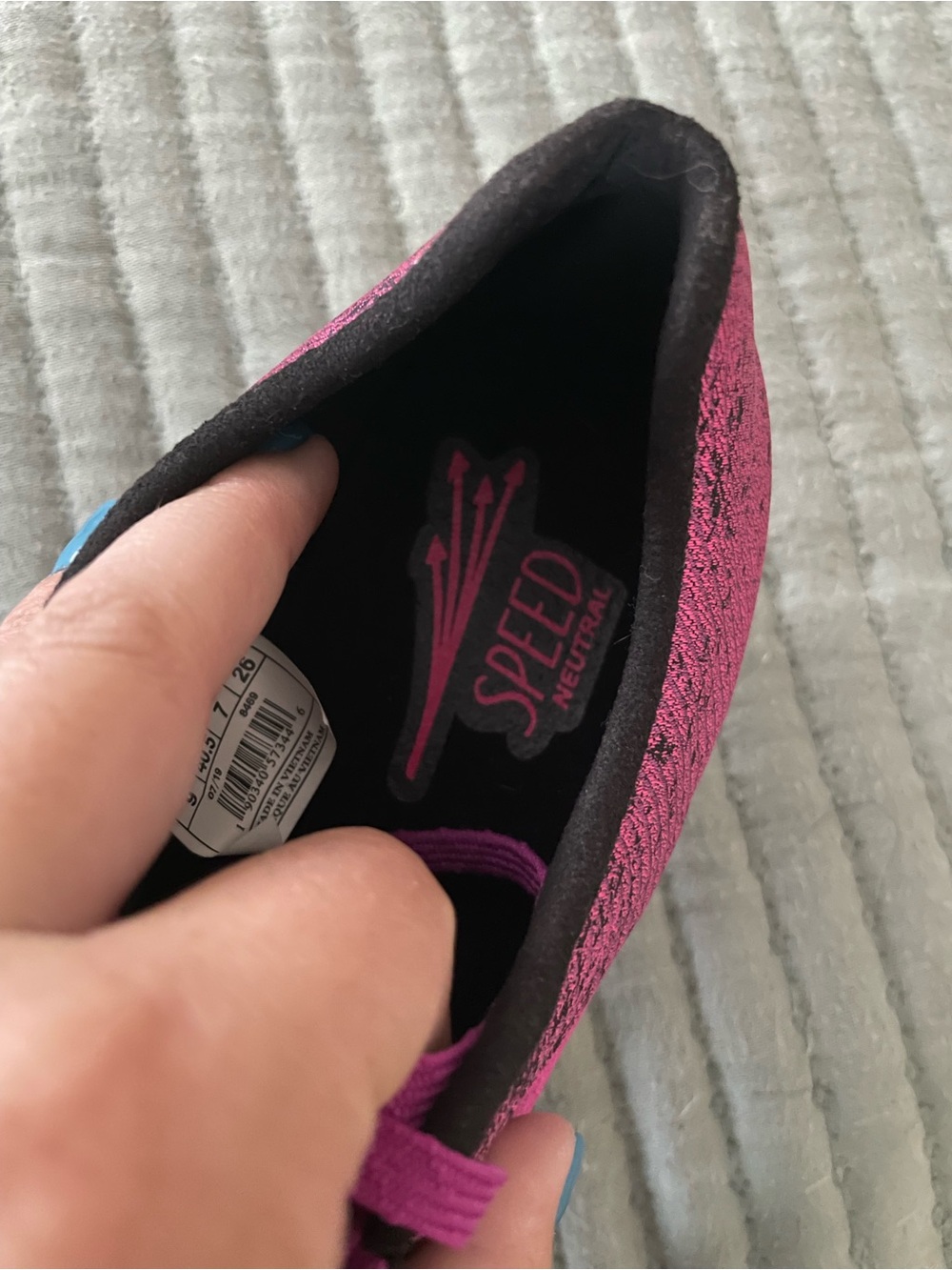 Brooks Women's Pink & Black Lightweight shoes - Picture 2 of 5